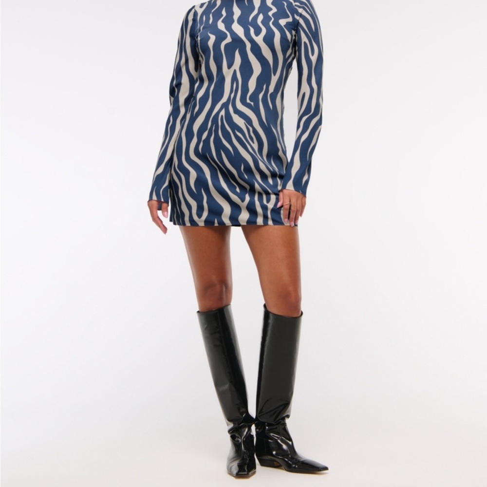 Abercrombie and Fitch Blue and White Zebra Print Dress
